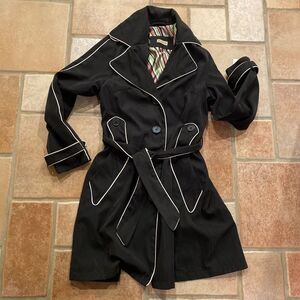 Decoded Black RETRO Jacket Coat Cream Piping, Satin Lining, Botton Belt